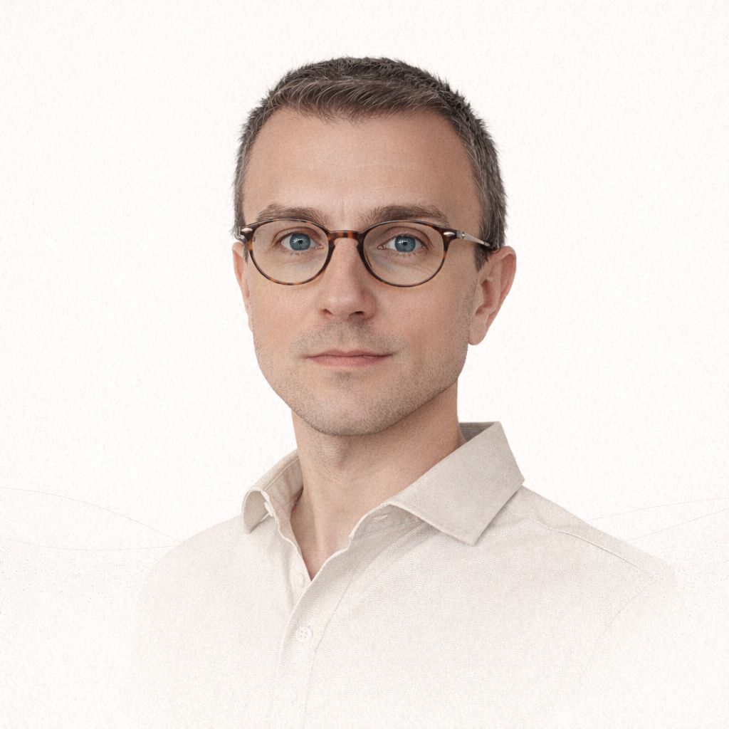 Jamie Collinson headshot